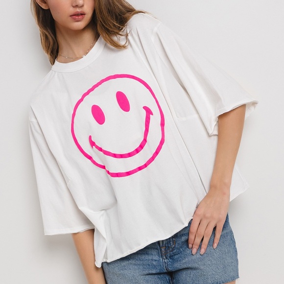 37 Loose Fit Smile Print T-shirt - Picture 2 of 5